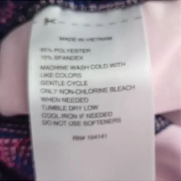 Reebok High Rise Crop Leggings Medium Pink Purple Athletic Pants Activewear - Picture 4 of 4